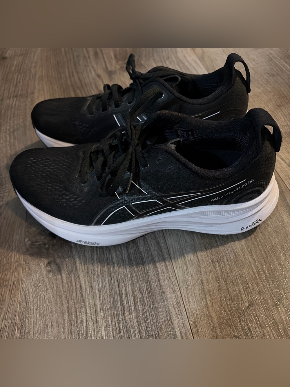 Asics Black and White Women’s Athletic Running Shoes